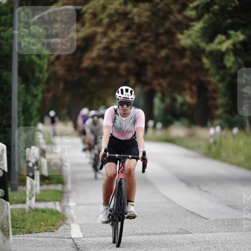 30.08.2026 - Elbe Triathlon Hamburg Michael Burmester http://msf.ph/oto/10073234 30.08.2026 10:34:27 Radfahren 810, 948, 988, 1009, 1015, 1022 meine-sportfotos.de