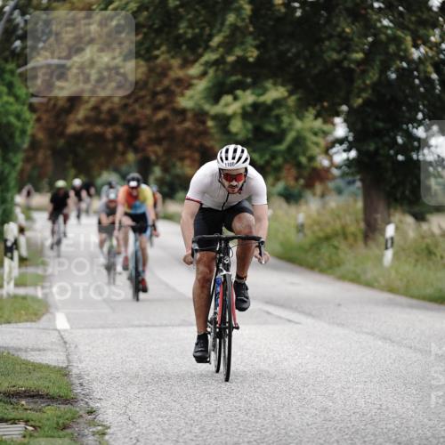 30.08.2026 - Elbe Triathlon Hamburg Michael Burmester http://msf.ph/oto/10073244 30.08.2026 10:35:17 Radfahren 1092, 1100, 1101, 1104, 1110, 1113, 1119, 1306 meine-sportfotos.de