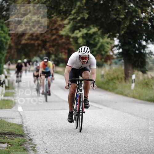 30.08.2026 - Elbe Triathlon Hamburg Michael Burmester http://msf.ph/oto/10073245 30.08.2026 10:35:17 Radfahren 1092, 1100, 1101, 1104, 1110, 1113, 1119, 1306 meine-sportfotos.de