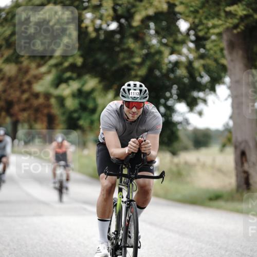 30.08.2026 - Elbe Triathlon Hamburg Michael Burmester http://msf.ph/oto/10073432 30.08.2026 10:35:20 Radfahren 882, 1092, 1100, 1101, 1104, 1108, 1113, 1119 meine-sportfotos.de