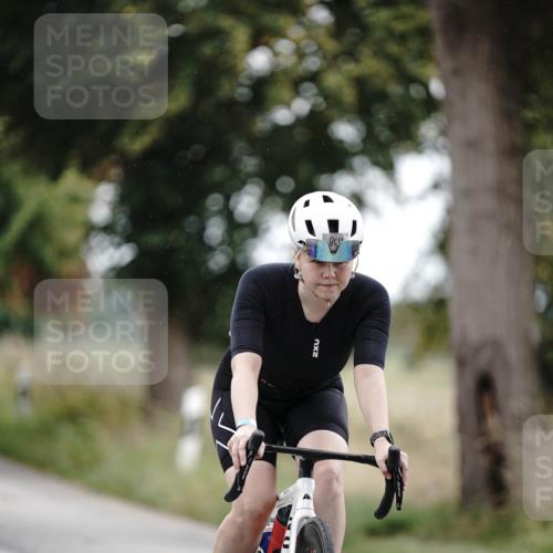30.08.2026 - Elbe Triathlon Hamburg Michael Burmester http://msf.ph/oto/10073460 30.08.2026 10:35:37 Radfahren 697, 802, 864, 998, 1068, 1115, 1148 meine-sportfotos.de