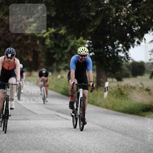 30.08.2026 - Elbe Triathlon Hamburg Michael Burmester http://msf.ph/oto/10073464 30.08.2026 10:35:39 Radfahren 697, 726, 802, 864, 998, 1068, 1115, 1148 meine-sportfotos.de