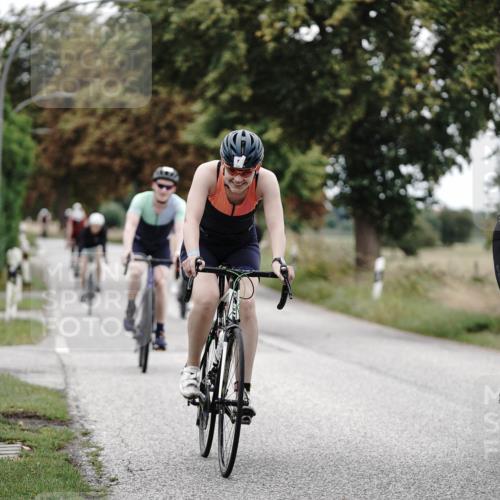 30.08.2026 - Elbe Triathlon Hamburg Michael Burmester http://msf.ph/oto/10073467 30.08.2026 10:35:40 Radfahren 697, 726, 802, 864, 998, 1068, 1115, 1148 meine-sportfotos.de