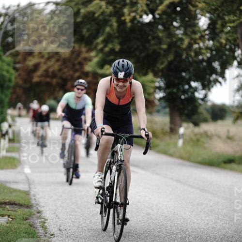 30.08.2026 - Elbe Triathlon Hamburg Michael Burmester http://msf.ph/oto/10073468 30.08.2026 10:35:40 Radfahren 697, 726, 802, 864, 998, 1068, 1115, 1148 meine-sportfotos.de