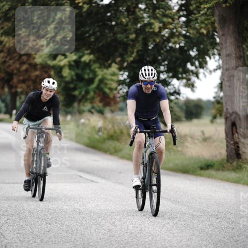 30.08.2026 - Elbe Triathlon Hamburg Michael Burmester http://msf.ph/oto/10073477 30.08.2026 10:35:42 Radfahren 697, 726, 802, 998, 1068, 1115, 1148 meine-sportfotos.de