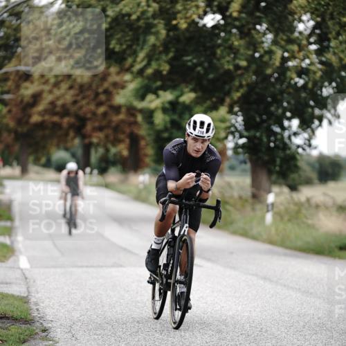 30.08.2026 - Elbe Triathlon Hamburg Michael Burmester http://msf.ph/oto/10073495 30.08.2026 10:35:50 Radfahren 798, 1074 meine-sportfotos.de