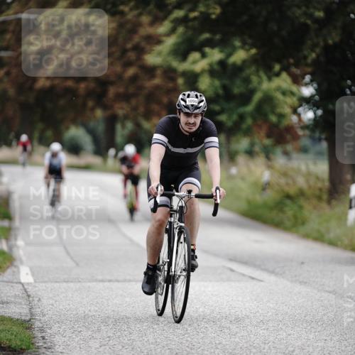 30.08.2026 - Elbe Triathlon Hamburg Michael Burmester http://msf.ph/oto/10073531 30.08.2026 10:36:29 Radfahren 893, 987, 1012, 1096 meine-sportfotos.de