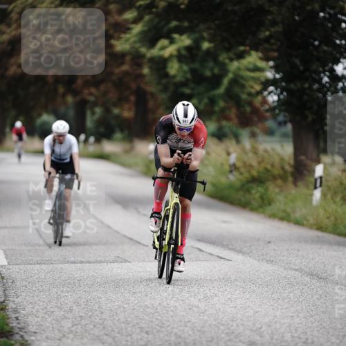 30.08.2026 - Elbe Triathlon Hamburg Michael Burmester http://msf.ph/oto/10073536 30.08.2026 10:36:31 Radfahren 893, 987, 1096 meine-sportfotos.de