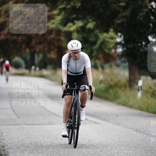 30.08.2026 - Elbe Triathlon Hamburg Michael Burmester http://msf.ph/oto/10073544 30.08.2026 10:36:33 Radfahren 893, 921, 987 meine-sportfotos.de