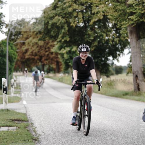 30.08.2026 - Elbe Triathlon Hamburg Michael Burmester http://msf.ph/oto/10074319 30.08.2026 10:46:48 Radfahren 797, 838, 925, 1058, 1154, 1227 meine-sportfotos.de