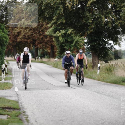 30.08.2026 - Elbe Triathlon Hamburg Michael Burmester http://msf.ph/oto/10074346 30.08.2026 10:47:07 Radfahren 518, 859, 906, 923, 980, 997 meine-sportfotos.de