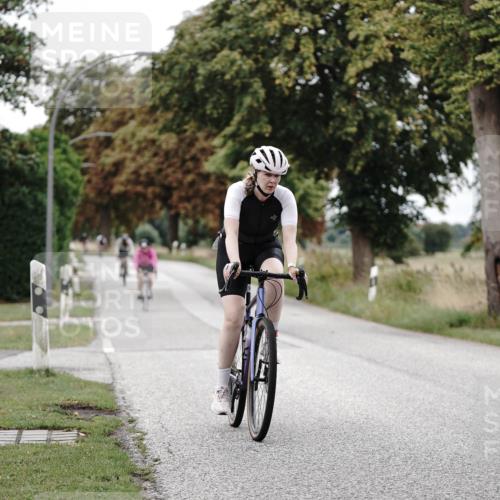 30.08.2026 - Elbe Triathlon Hamburg Michael Burmester http://msf.ph/oto/10074350 30.08.2026 10:47:10 Radfahren 518, 859, 896, 906, 923, 980, 997 meine-sportfotos.de
