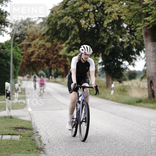 30.08.2026 - Elbe Triathlon Hamburg Michael Burmester http://msf.ph/oto/10074351 30.08.2026 10:47:10 Radfahren 518, 859, 896, 906, 923, 980, 997 meine-sportfotos.de