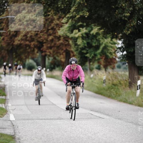 30.08.2026 - Elbe Triathlon Hamburg Michael Burmester http://msf.ph/oto/10074352 30.08.2026 10:47:13 Radfahren 859, 896, 906 meine-sportfotos.de