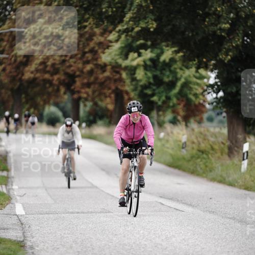30.08.2026 - Elbe Triathlon Hamburg Michael Burmester http://msf.ph/oto/10074354 30.08.2026 10:47:13 Radfahren 859, 896, 906 meine-sportfotos.de