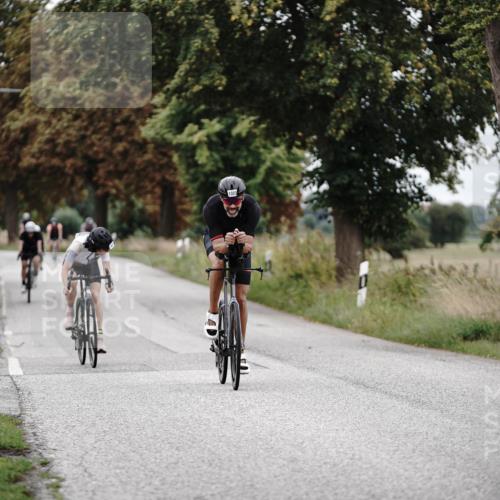 30.08.2026 - Elbe Triathlon Hamburg Michael Burmester http://msf.ph/oto/10074357 30.08.2026 10:47:21 Radfahren 840, 854, 865, 1322 meine-sportfotos.de