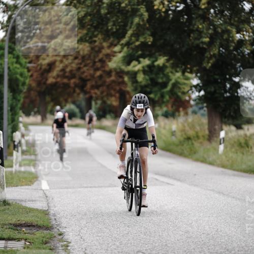 30.08.2026 - Elbe Triathlon Hamburg Michael Burmester http://msf.ph/oto/10074360 30.08.2026 10:47:22 Radfahren 840, 854, 865, 1111, 1322 meine-sportfotos.de