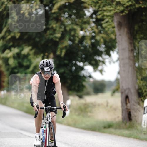30.08.2026 - Elbe Triathlon Hamburg Michael Burmester http://msf.ph/oto/10074378 30.08.2026 10:47:30 Radfahren 854, 939, 944, 1040, 1111 meine-sportfotos.de