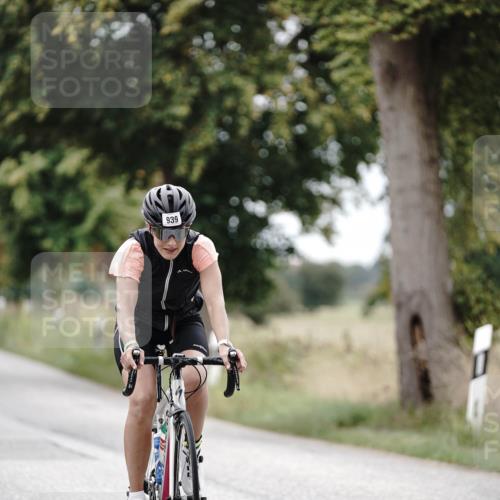 30.08.2026 - Elbe Triathlon Hamburg Michael Burmester http://msf.ph/oto/10074379 30.08.2026 10:47:30 Radfahren 854, 939, 944, 1040, 1111 meine-sportfotos.de