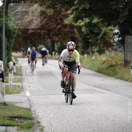 30.08.2026 - Elbe Triathlon Hamburg Michael Burmester http://msf.ph/oto/10074384 30.08.2026 10:47:36 Radfahren 944, 983, 1027, 1120, 1207 meine-sportfotos.de
