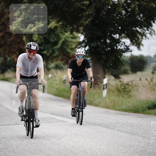 30.08.2026 - Elbe Triathlon Hamburg Michael Burmester http://msf.ph/oto/10074413 30.08.2026 10:47:50 Radfahren 808, 926, 934, 1013, 1076, 1335 meine-sportfotos.de