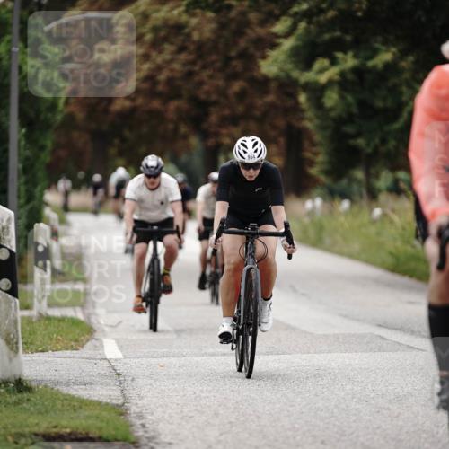 30.08.2026 - Elbe Triathlon Hamburg Michael Burmester http://msf.ph/oto/10074425 30.08.2026 10:47:59 Radfahren 858, 954, 982, 1109, 1125, 1195, 1254 meine-sportfotos.de