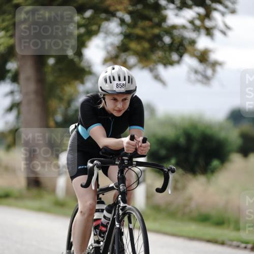 30.08.2026 - Elbe Triathlon Hamburg Michael Burmester http://msf.ph/oto/10074437 30.08.2026 10:48:06 Radfahren 836, 858, 1035, 1109, 1125, 1156 meine-sportfotos.de