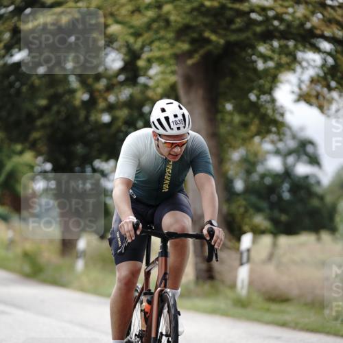 30.08.2026 - Elbe Triathlon Hamburg Michael Burmester http://msf.ph/oto/10074442 30.08.2026 10:48:08 Radfahren 836, 858, 1035, 1156 meine-sportfotos.de