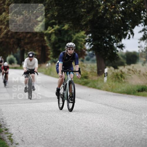 30.08.2026 - Elbe Triathlon Hamburg Michael Burmester http://msf.ph/oto/10074443 30.08.2026 10:48:12 Radfahren 836, 891, 995, 1070, 1156 meine-sportfotos.de