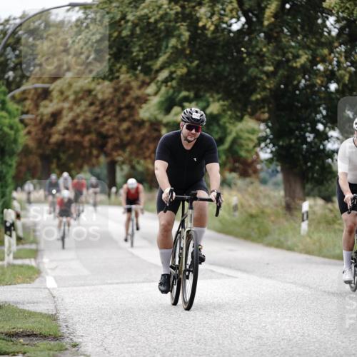 30.08.2026 - Elbe Triathlon Hamburg Michael Burmester http://msf.ph/oto/10074459 30.08.2026 10:48:23 Radfahren 957, 958, 1059, 1083, 1102, 1174, 1308, 1318 meine-sportfotos.de