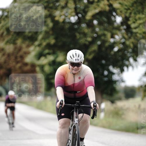30.08.2026 - Elbe Triathlon Hamburg Michael Burmester http://msf.ph/oto/10074492 30.08.2026 10:48:41 Radfahren 919, 1130, 1246, 1256, 1313, 1334 meine-sportfotos.de