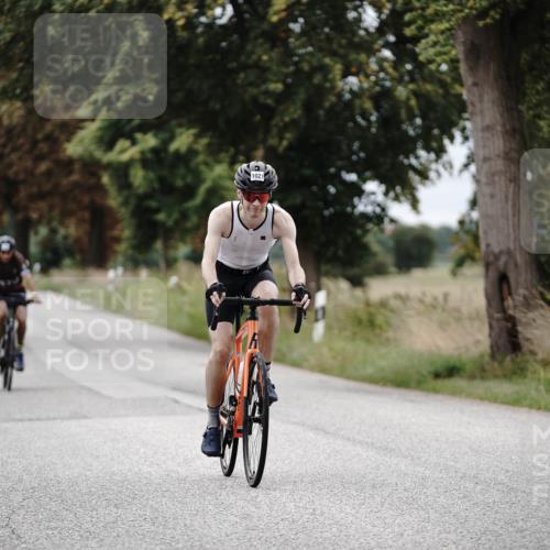 30.08.2026 - Elbe Triathlon Hamburg Michael Burmester http://msf.ph/oto/10074507 30.08.2026 10:48:57 Radfahren 1135, 1177 meine-sportfotos.de