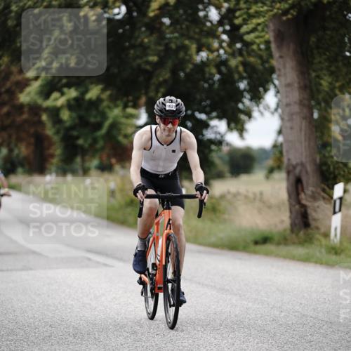 30.08.2026 - Elbe Triathlon Hamburg Michael Burmester http://msf.ph/oto/10074510 30.08.2026 10:48:58 Radfahren 1135, 1177 meine-sportfotos.de