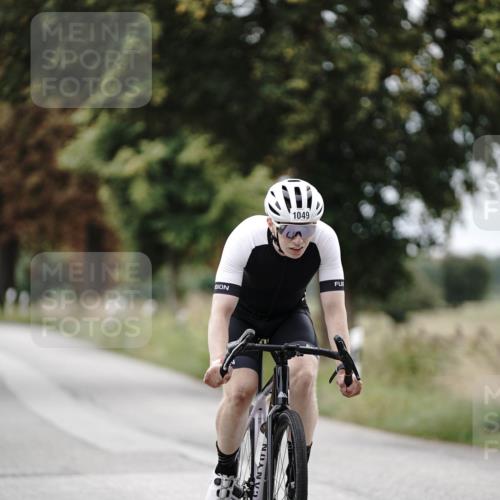 30.08.2026 - Elbe Triathlon Hamburg Michael Burmester http://msf.ph/oto/10074533 30.08.2026 10:49:17 Radfahren 991, 1049 meine-sportfotos.de