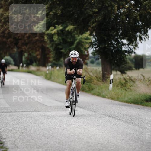 30.08.2026 - Elbe Triathlon Hamburg Michael Burmester http://msf.ph/oto/10074542 30.08.2026 10:49:28 Radfahren 1048, 1211, 1275, 1285 meine-sportfotos.de