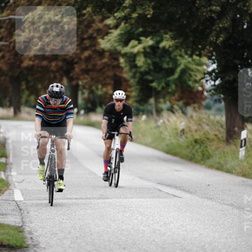 30.08.2026 - Elbe Triathlon Hamburg Michael Burmester http://msf.ph/oto/10074547 30.08.2026 10:49:30 Radfahren 1048, 1140, 1211, 1275 meine-sportfotos.de