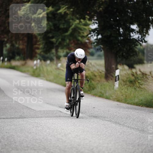 30.08.2026 - Elbe Triathlon Hamburg Michael Burmester http://msf.ph/oto/10074554 30.08.2026 10:49:36 Radfahren 1140 meine-sportfotos.de