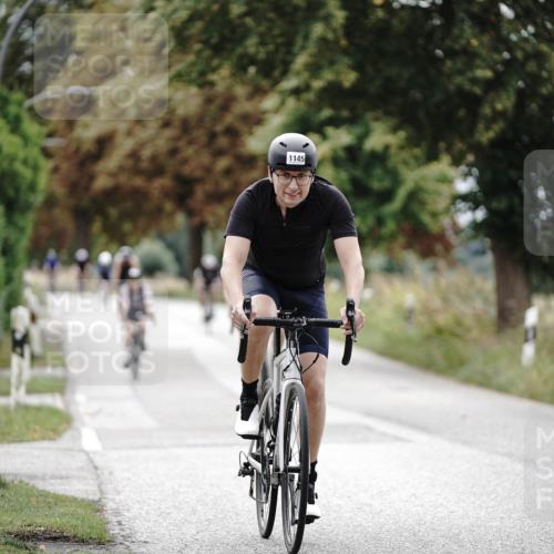 30.08.2026 - Elbe Triathlon Hamburg Michael Burmester http://msf.ph/oto/10074569 30.08.2026 10:50:16 Radfahren 833, 932, 1006, 1145, 1346, 1621 meine-sportfotos.de