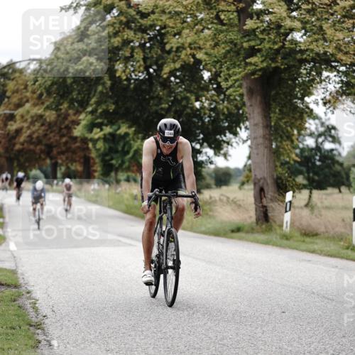 30.08.2026 - Elbe Triathlon Hamburg Michael Burmester http://msf.ph/oto/10074583 30.08.2026 10:50:23 Radfahren 803, 833, 897, 1204, 1346, 1621 meine-sportfotos.de