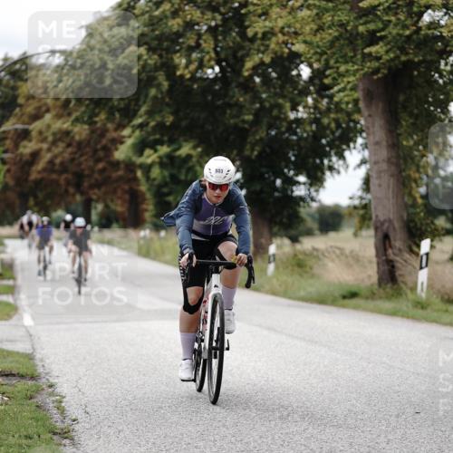 30.08.2026 - Elbe Triathlon Hamburg Michael Burmester http://msf.ph/oto/10074590 30.08.2026 10:50:26 Radfahren 803, 897, 999, 1044, 1204 meine-sportfotos.de
