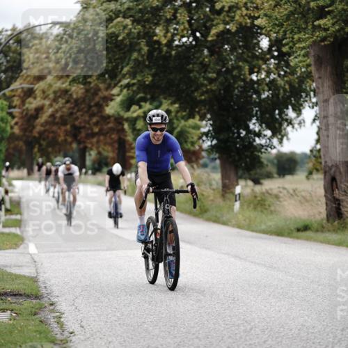 30.08.2026 - Elbe Triathlon Hamburg Michael Burmester http://msf.ph/oto/10074599 30.08.2026 10:50:31 Radfahren 897, 999, 1044, 1069, 1255, 1269, 1319 meine-sportfotos.de