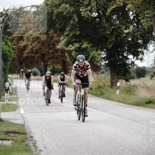 30.08.2026 - Elbe Triathlon Hamburg Michael Burmester http://msf.ph/oto/10074609 30.08.2026 10:50:35 Radfahren 999, 1069, 1255, 1266, 1269, 1319 meine-sportfotos.de