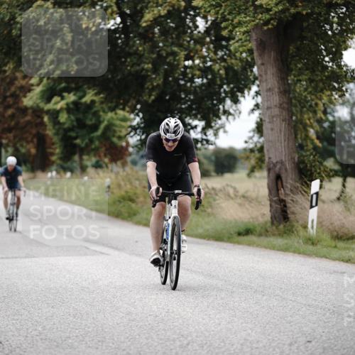 30.08.2026 - Elbe Triathlon Hamburg Michael Burmester http://msf.ph/oto/10074620 30.08.2026 10:50:43 Radfahren 1121, 1307 meine-sportfotos.de