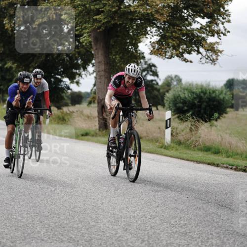 30.08.2026 - Elbe Triathlon Hamburg Michael Burmester http://msf.ph/oto/10074630 30.08.2026 10:51:01 Radfahren 1009, 1025, 1071, 1298, 1303, 1341 meine-sportfotos.de