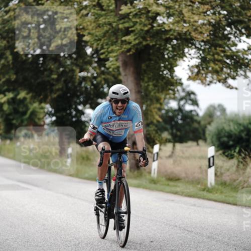 30.08.2026 - Elbe Triathlon Hamburg Michael Burmester http://msf.ph/oto/10074640 30.08.2026 10:51:03 Radfahren 1009, 1025, 1071, 1100, 1298, 1303, 1341 meine-sportfotos.de