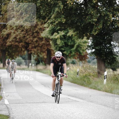 30.08.2026 - Elbe Triathlon Hamburg Michael Burmester http://msf.ph/oto/10074662 30.08.2026 10:51:16 Radfahren 943, 988, 1015, 1273, 1277, 1305 meine-sportfotos.de