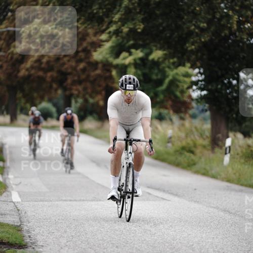 30.08.2026 - Elbe Triathlon Hamburg Michael Burmester http://msf.ph/oto/10074665 30.08.2026 10:51:20 Radfahren 1015, 1113, 1272, 1277, 1305 meine-sportfotos.de