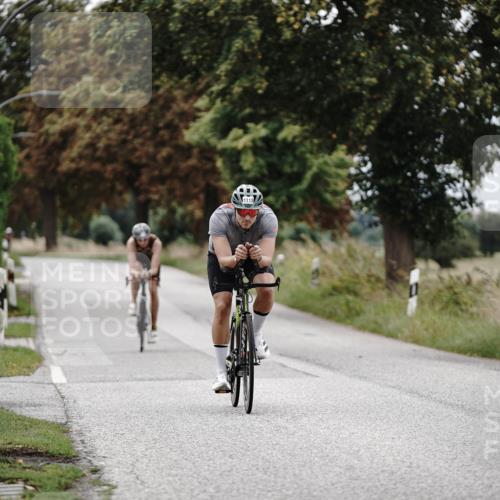 30.08.2026 - Elbe Triathlon Hamburg Michael Burmester http://msf.ph/oto/10074674 30.08.2026 10:51:24 Radfahren 1015, 1113, 1272, 1277 meine-sportfotos.de