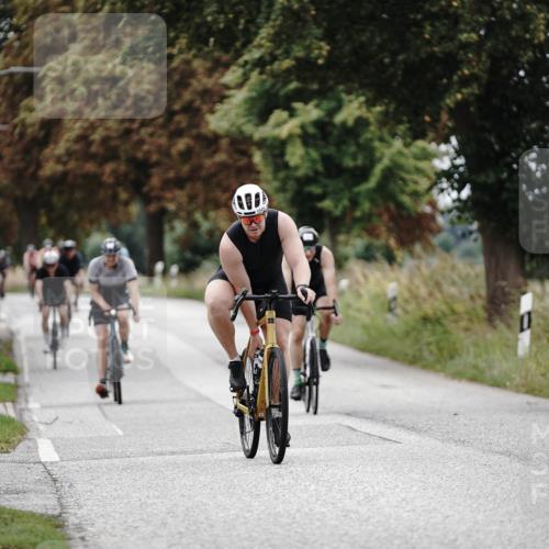 30.08.2026 - Elbe Triathlon Hamburg Michael Burmester http://msf.ph/oto/10074686 30.08.2026 10:51:40 Radfahren 759, 1094, 1103, 1108, 1271, 1354 meine-sportfotos.de