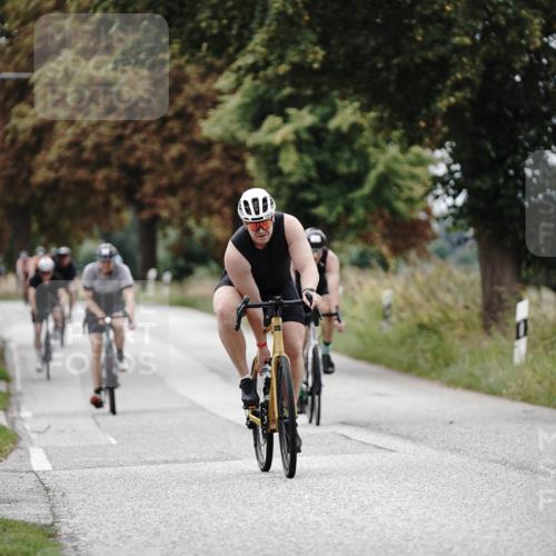 30.08.2026 - Elbe Triathlon Hamburg Michael Burmester http://msf.ph/oto/10074688 30.08.2026 10:51:40 Radfahren 759, 1094, 1103, 1108, 1271, 1354 meine-sportfotos.de